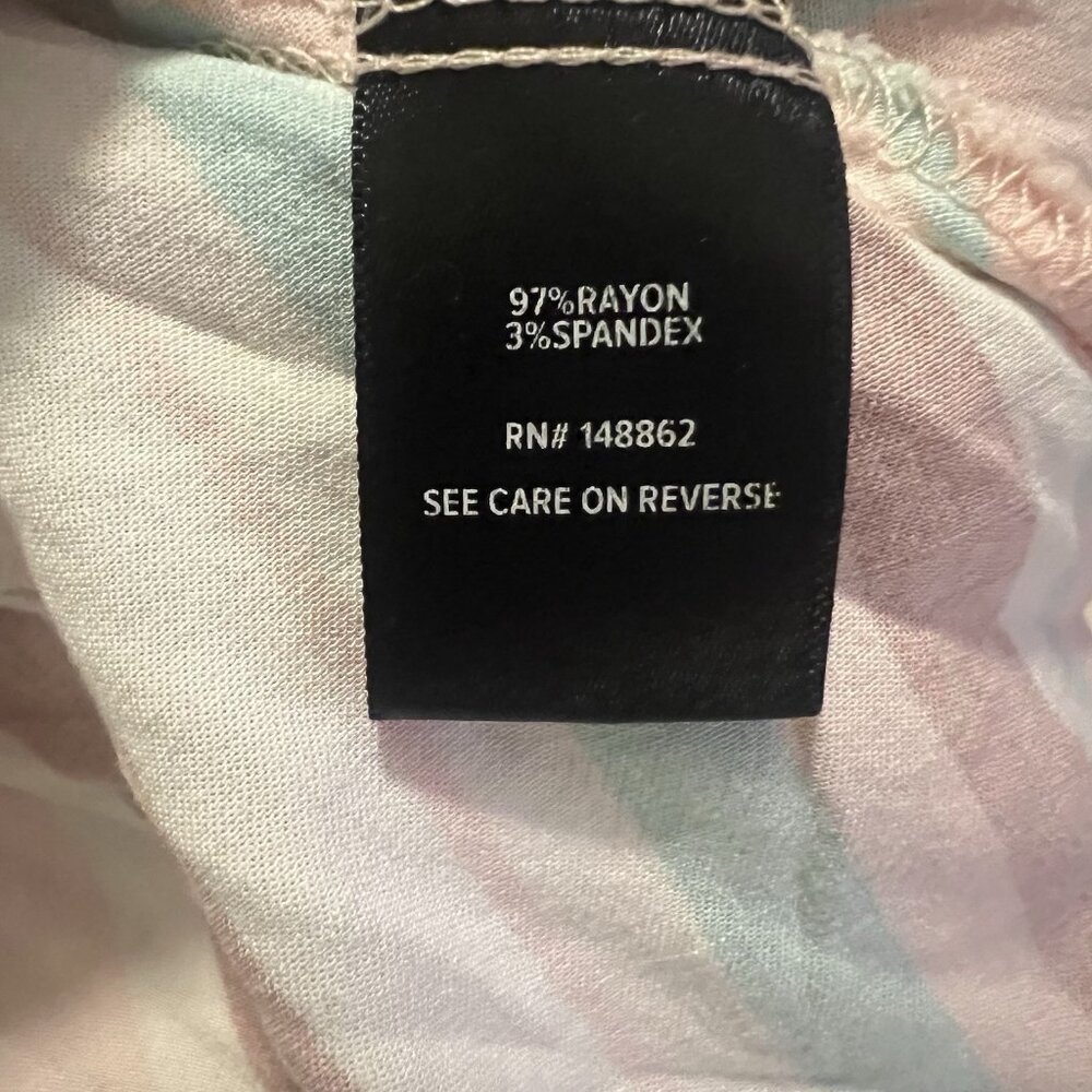 Torrid 2 BABYDOLL Top Challis Stripe Pink Plus Size 2X V Neck Sharkbite Hem - Picture 7 of 12